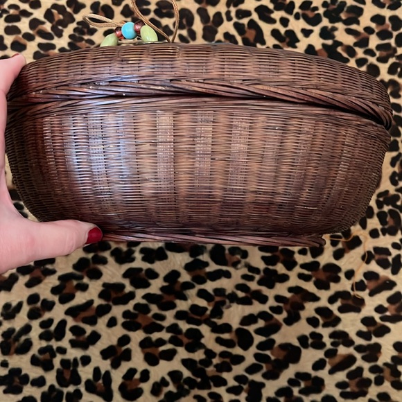 EXCELLENT CONDITION! Vintage Chinese Sewing Basket - Picture 6 of 6